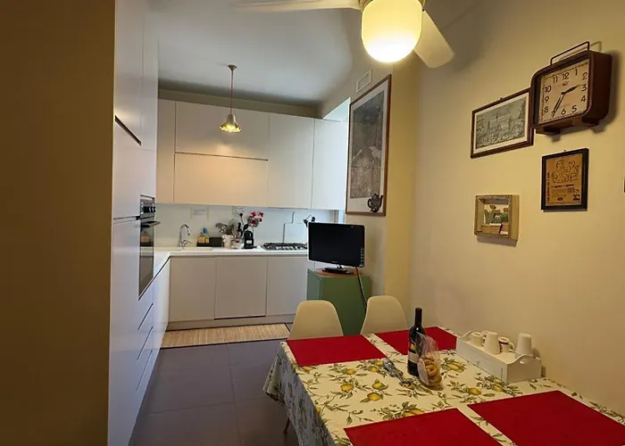 Casa Dei Ruscelli * בארי